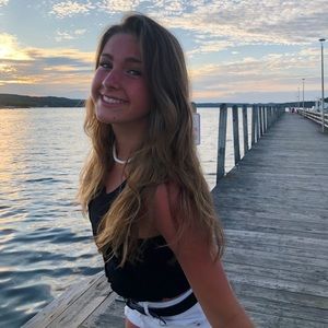 Meet your Posher, Maddie